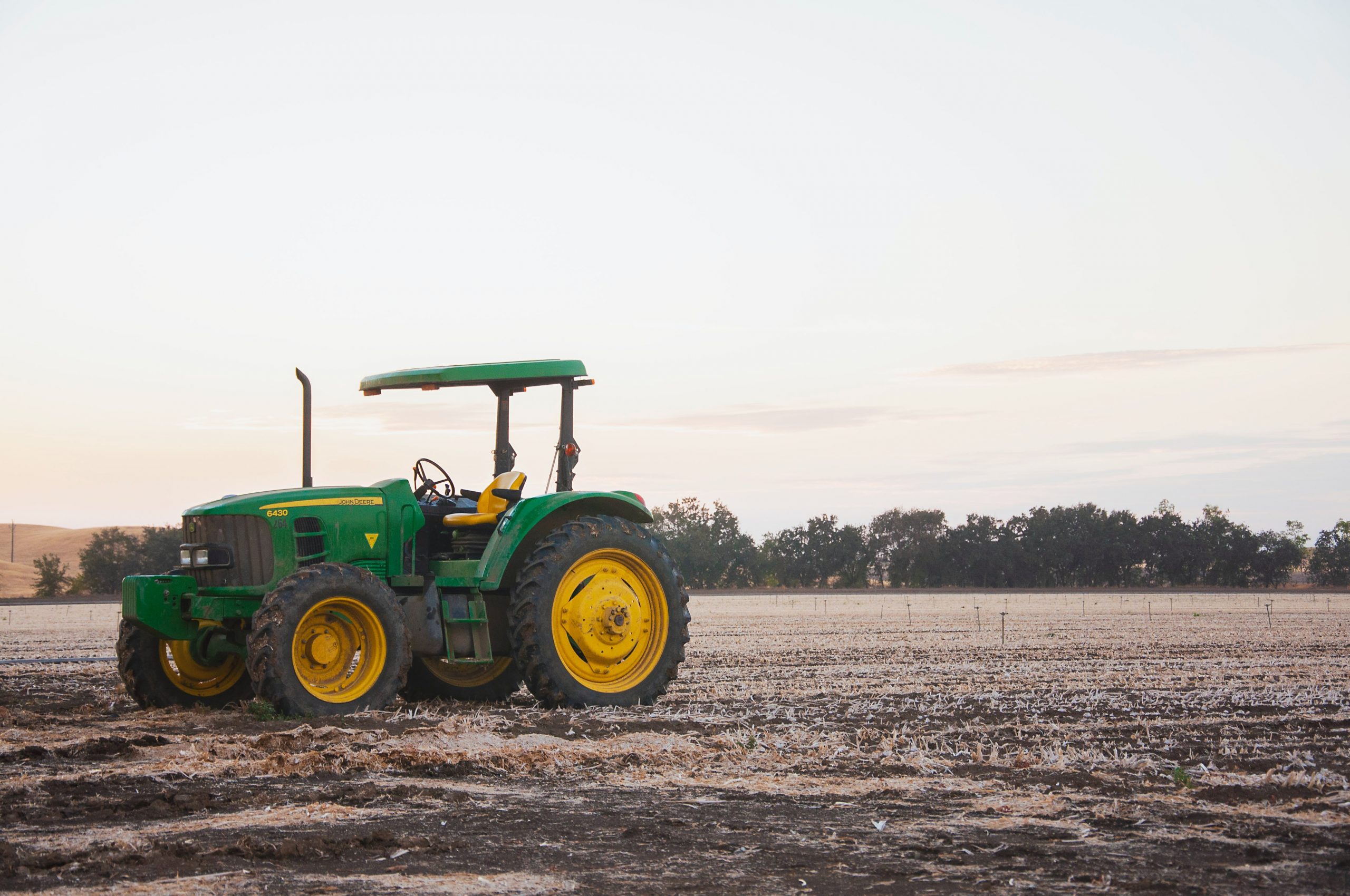 Lej en traktor hos Semler Agro